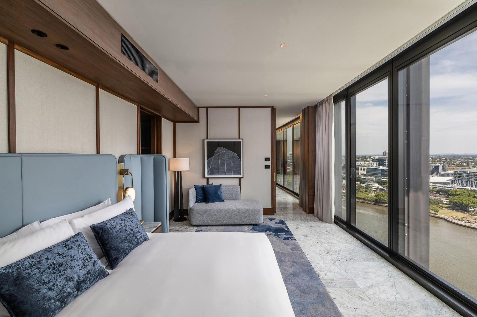 Skyline Penthouse Suite