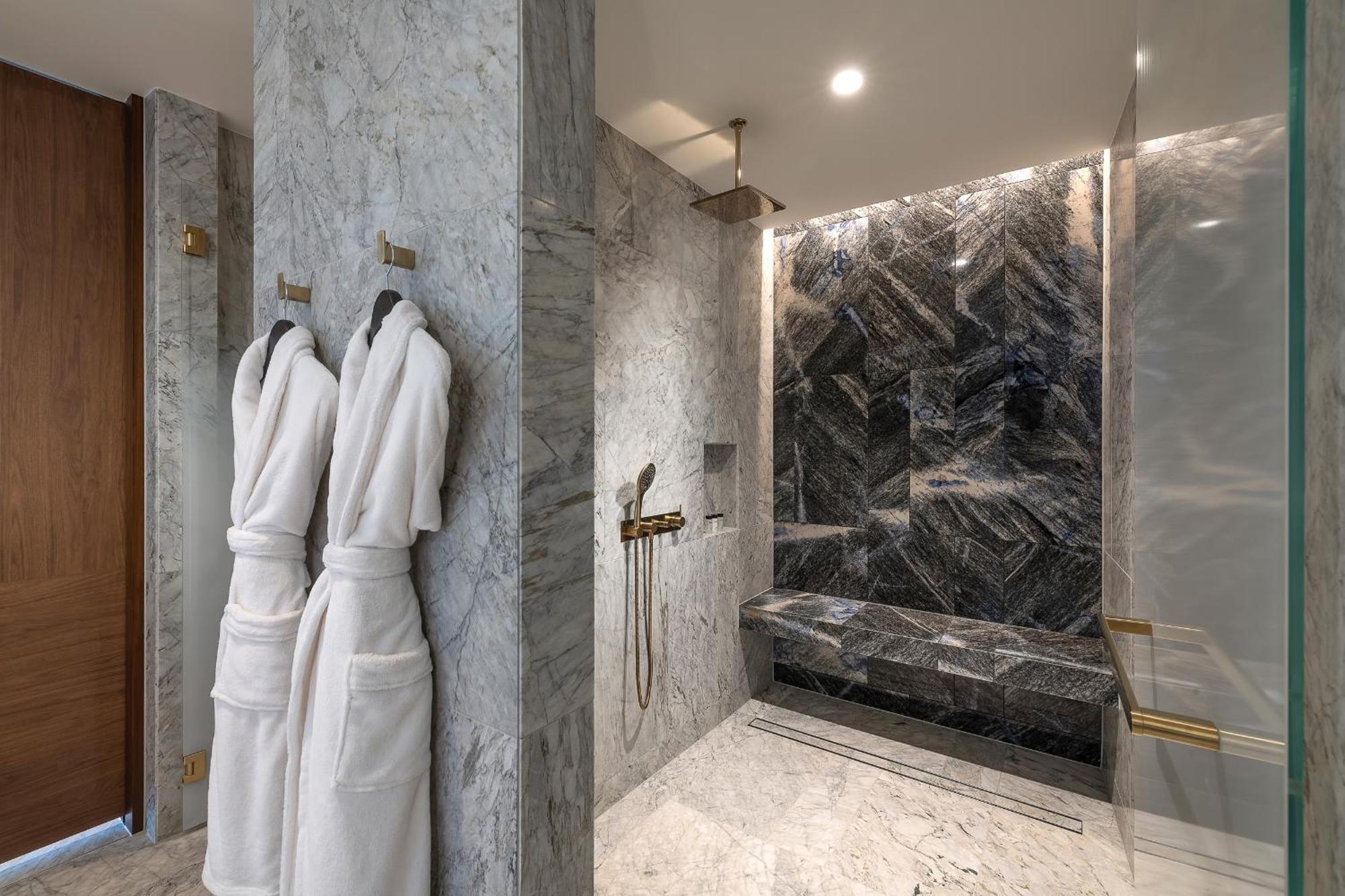 Skyline Penthouse Suite